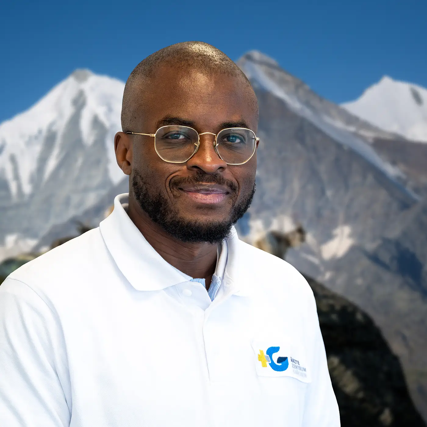 Dr. med. Devine Frundi, leitender Arzt